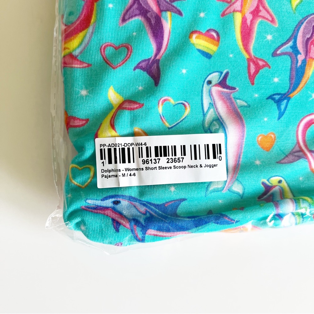 Posh Peanut x Lisa Frank Dancing Dolphins Short Sleeve Scoop Loungewear M NWT - Picture 8 of 11